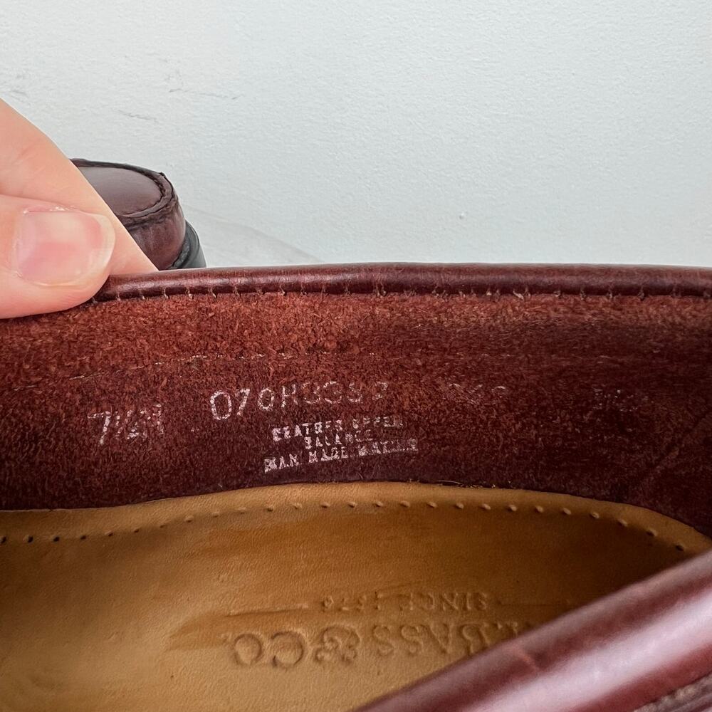 Vintage G.H. Bass & Co. Women's Brown Genuine Leather Tassel Loafers (Sz 8) - Picture 8 of 11